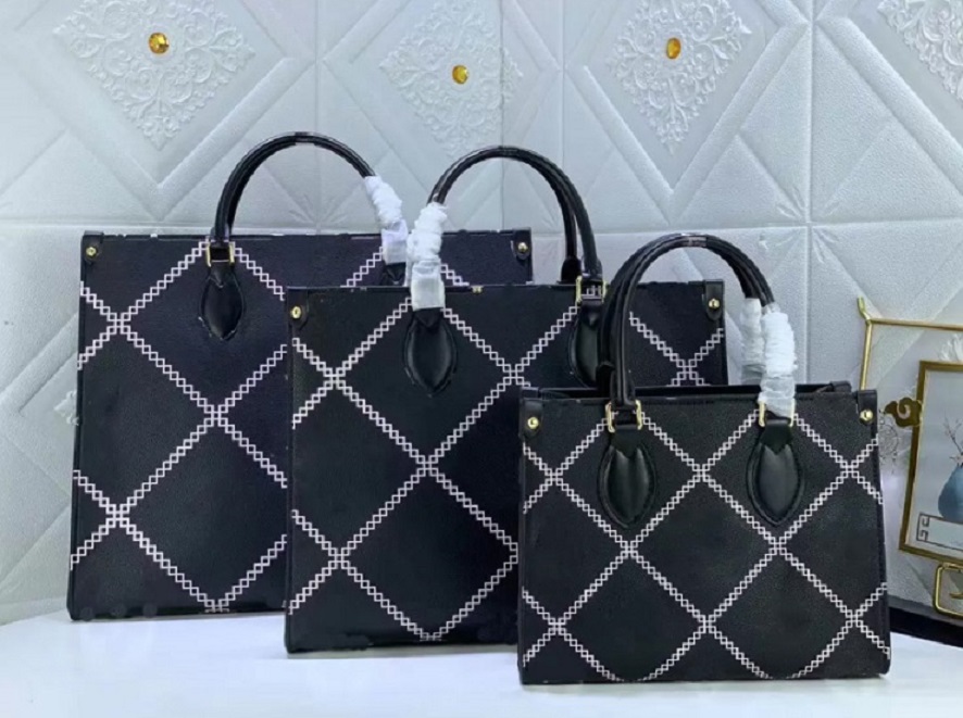 

The New Hot-sales genuine leather Onthego GM MM PM Bag luxury designer handbags messenger Shopping handbags shoulder pockets Cosmetic Bags free shipp, Black/ letter logo