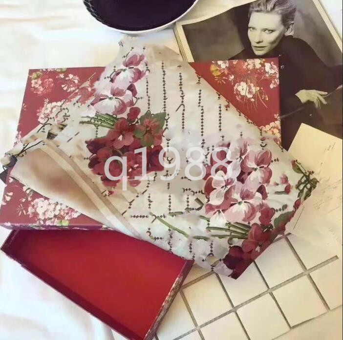 New high quality classic European and American Luxury hot style designer brand silk printed scarf elegant lady wrap scarf 180*90cm, Blue;gray
New high quality classic European and American Luxury hot style designer brand silk printed scarf elegant lady wrap scarf 180*90cm, Blue;gray