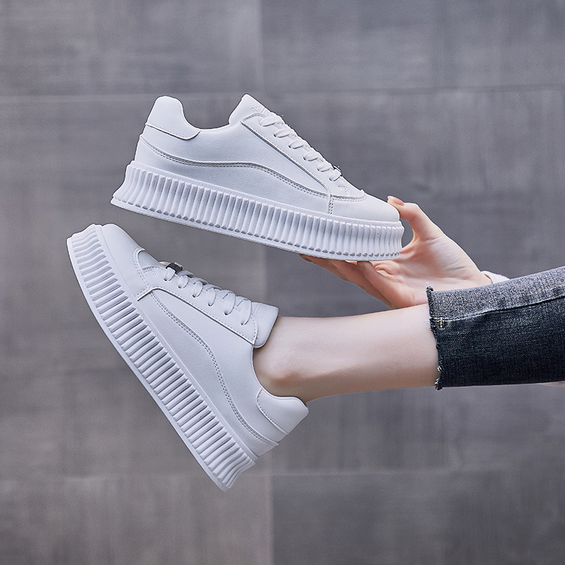 Outdoors Fashion white shoes thick bottom board sports sneakers trendy women's casual trainers outdoor jogging walking size 36-40, A2
Outdoors Fashion white shoes thick bottom board sports sneakers trendy women's casual trainers outdoor jogging walking size 36-40, A2