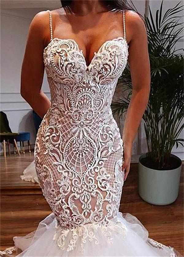 Spaghetti Straps Champagne Mermaid Wedding Dress With Beadings Lace Applique Tulle Court Train Zipper Back Robe de mariee Custom White Plus Size