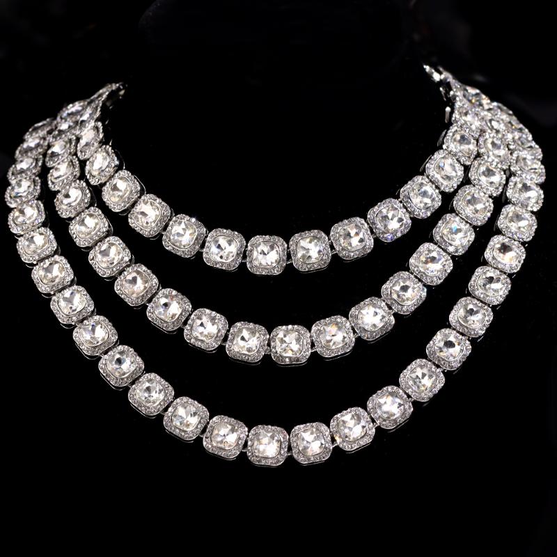 Chains Iced Out Miami Curb Cuban Chain Necklace Choker Women Men 13mm Square Crystal Link Necklaces HipHop Statement Jewelry, Silver
Chains Iced Out Miami Curb Cuban Chain Necklace Choker Women Men 13mm Square Crystal Link Necklaces HipHop Statement Jewelry, Silver