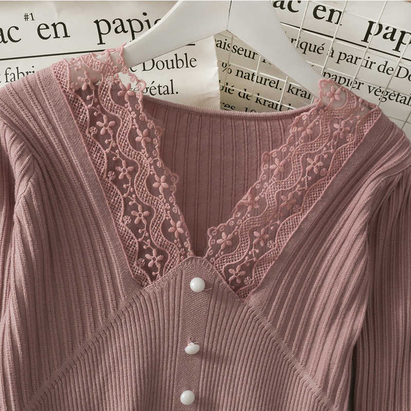 LY VAREY LIN Spring Autumn Women Lace Stitching Sweater Vertical Stripe Thin Slim Bottoming Shirt Short Tops 210526