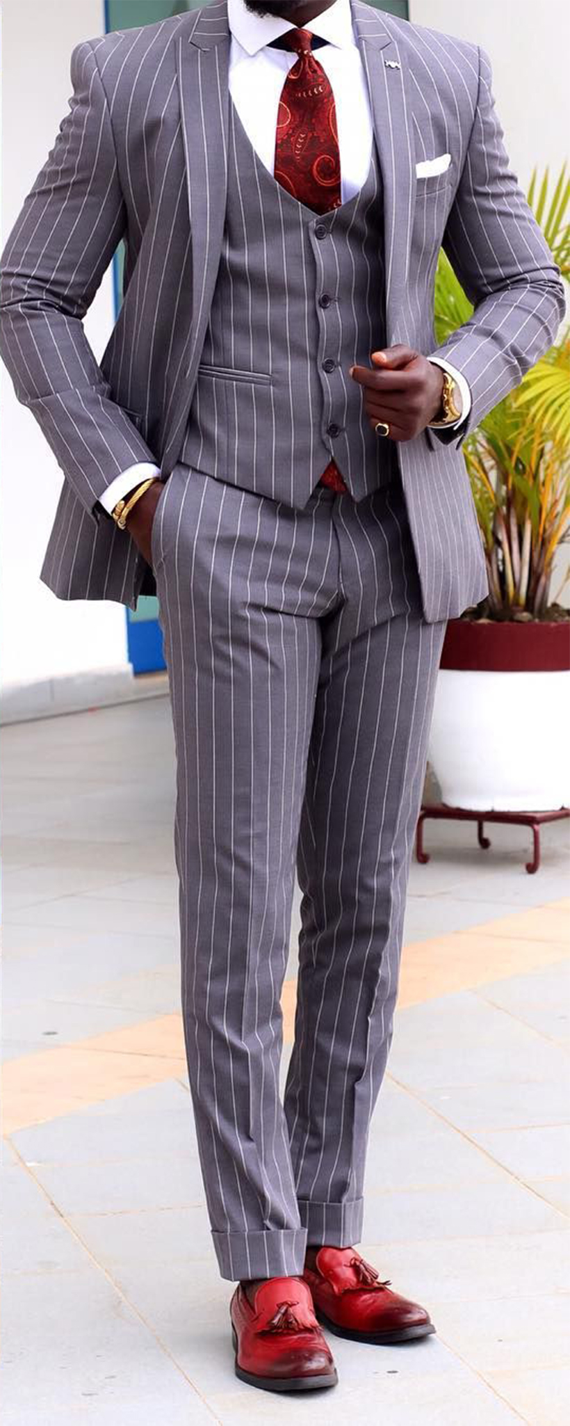 Three-Pieces Business Casual Single Breasted Men tuxedo Suits Vertical Stripes Slim Fit Wedding Banquet Suit