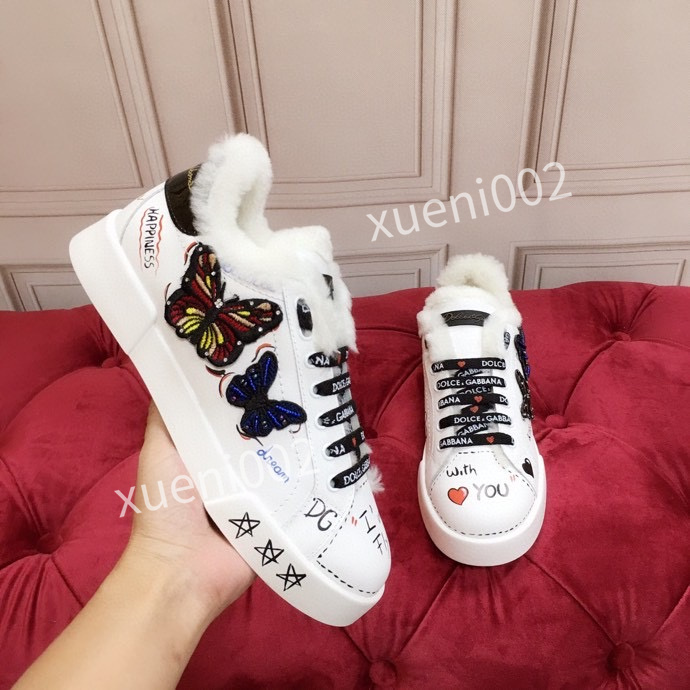 Top Quality Designer Sneaker Shoes boots ,Men Casual Flats For Couple Mesh Breathable Sports Wholesale Outdoor Trainers EU34-45 hc200905, 05
Top Quality Designer Sneaker Shoes boots ,Men Casual Flats For Couple Mesh Breathable Sports Wholesale Outdoor Trainers EU34-45 hc200905, 05