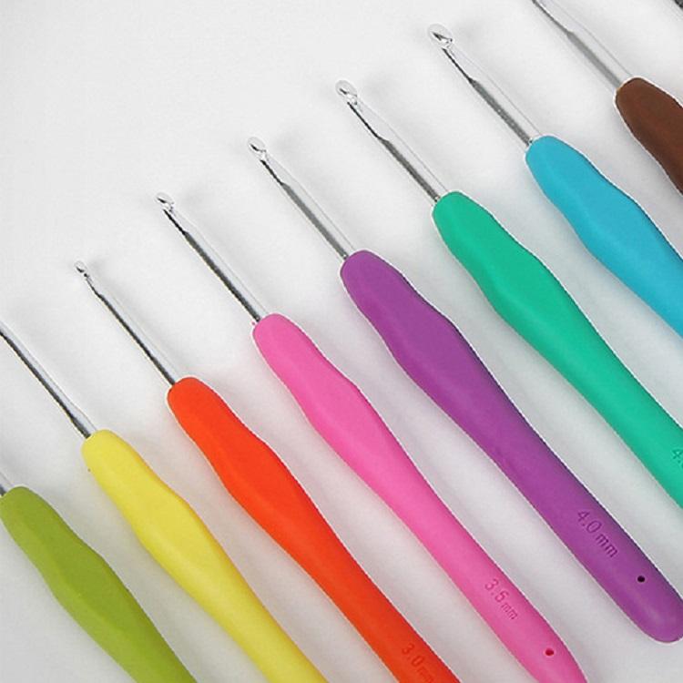 2021New 9PC/Set Color Silicone Soft Handle Metal Set DIY Knitting Needles Crochet Tool Hook Pin DHL Free shipping