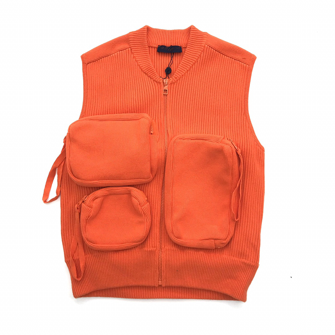 Men' Vests down jacket winter Parka Pocket decoration Outerwear letter pattern High quality outdoor clothing, Customize 
Men' Vests down jacket winter Parka Pocket decoration Outerwear letter pattern High quality outdoor clothing, Customize