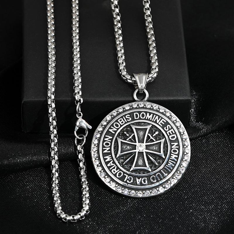 Pendant Necklaces Zircon Cross Round Brand Men's Titanium Steel Necklace Hip Hop Punk Street Dance Double Sword Jewelry Wholesale
Pendant Necklaces Zircon Cross Round Brand Men's Titanium Steel Necklace Hip Hop Punk Street Dance Double Sword Jewelry Wholesale