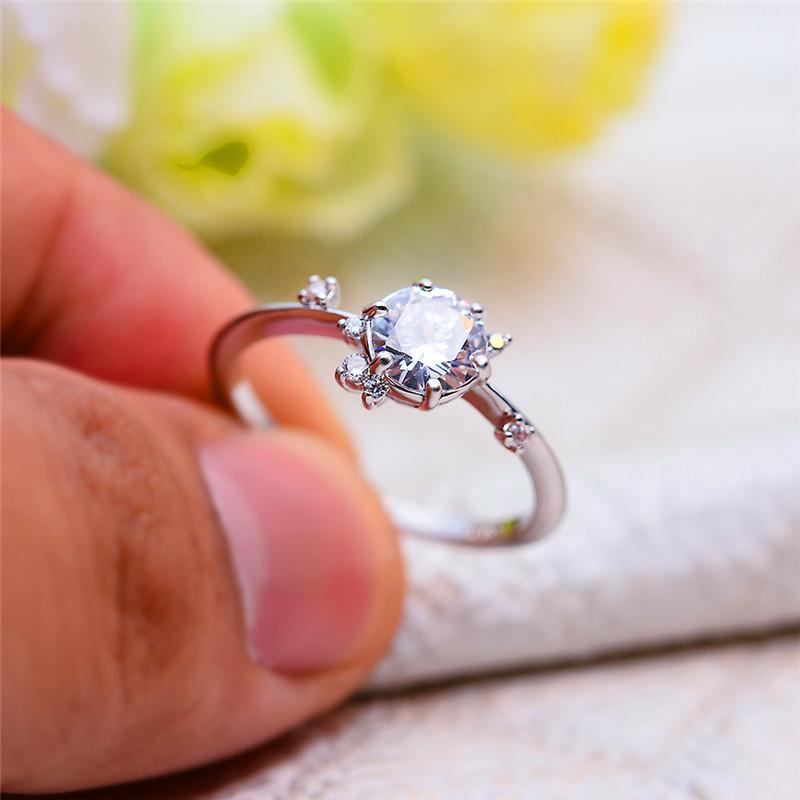 Wedding Rings 2021 Fashion Women Solitaire Zircon Stone Ring 925 Silver Engagement Vintage Female Band
Wedding Rings 2021 Fashion Women Solitaire Zircon Stone Ring 925 Silver Engagement Vintage Female Band
