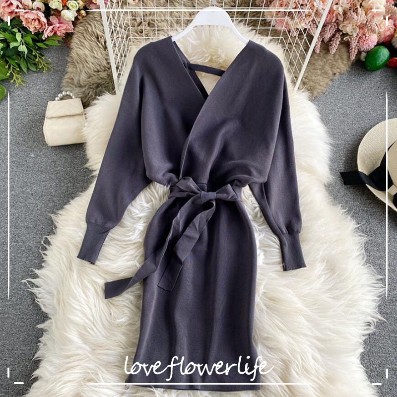 Autumn Winter Women Knitted Dress Sexy V-neck Sweater Dresses Lady Slim Bodycon Long Sleeve Bottoming Dress Vestidos 210521, Black
Autumn Winter Women Knitted Dress Sexy V-neck Sweater Dresses Lady Slim Bodycon Long Sleeve Bottoming Dress Vestidos 210521, Black