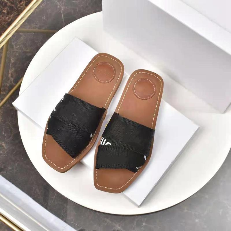 2021 Latest Fashion Brand Women Wooden Slippers Mule Shoes Flat Alphabet Fabric Outdoor High Quality Leather Sole 022
2021 Latest Fashion Brand Women Wooden Slippers Mule Shoes Flat Alphabet Fabric Outdoor High Quality Leather Sole 022