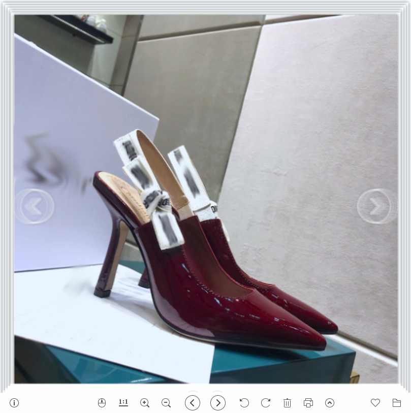 2021 Good Quality Fashion Women Luxurys Designers Shoes Designer Sandals Womens Luxury High Heels Sandal Dress Shoess With Box Size 35-40 -L176, Red
2021 Good Quality Fashion Women Luxurys Designers Shoes Designer Sandals Womens Luxury High Heels Sandal Dress Shoess With Box Size 35-40 -L176, Red