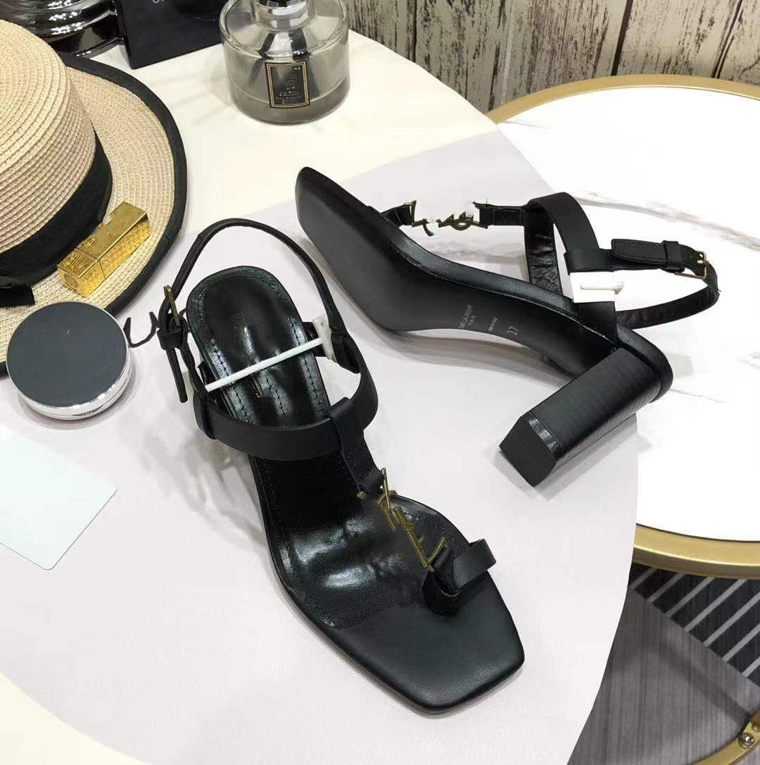 LV
Louis
VittonYSL
Luxury Designers Shoes 2021 fashion sandals high heels high quality imitation counter brand s, Black
LV
Louis
VittonYSL
Luxury Designers Shoes 2021 fashion sandals high heels high quality imitation counter brand s, Black