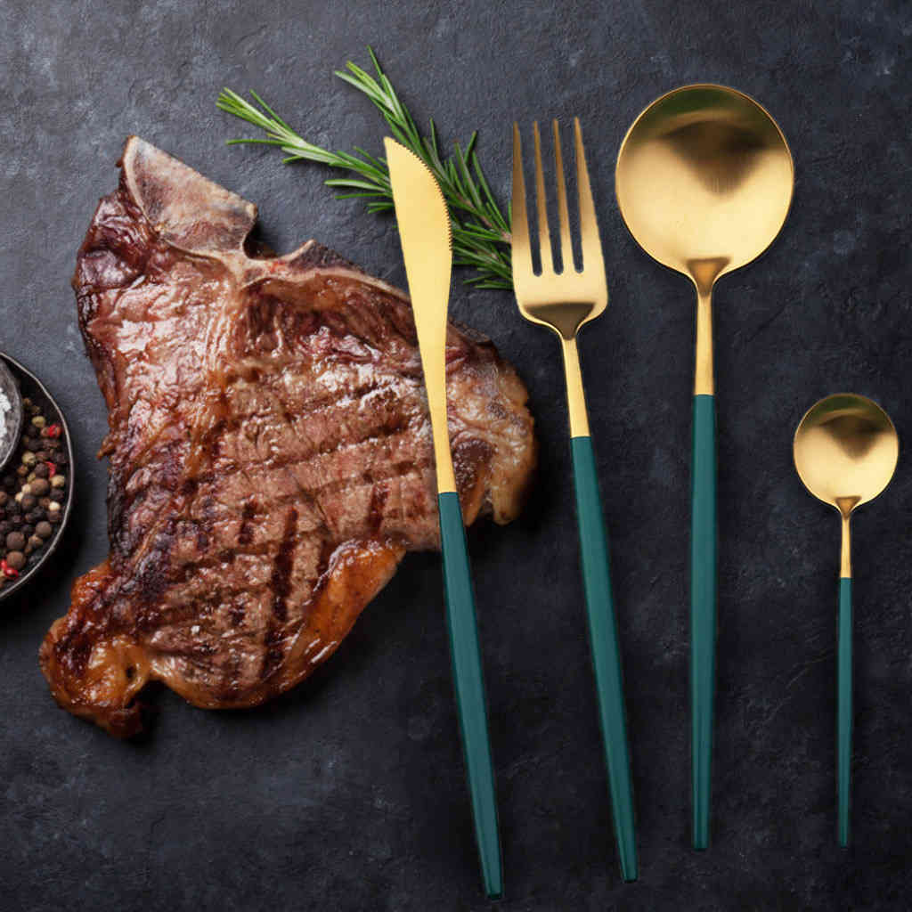 One knife, one fork and two tablespoons four pgs/set Spray Paint 304 Set of Stainless Steel Talheres Knife Spoon Kitchen Tool
