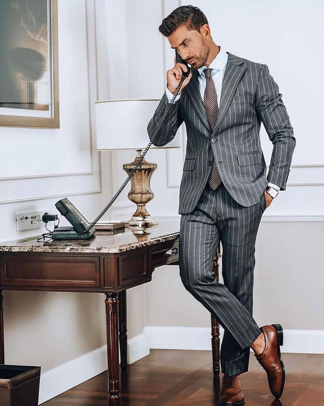 Handsome High Quality Pinstripe Mens Tuxedos Slim Fit Two Pieces Wedding Suits Prom Party Business Outfit (Jacket+Pants)