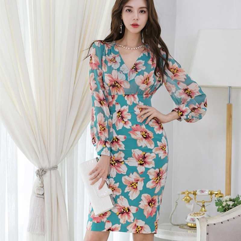 High Quality Sexy Print Flower Floral Lace Patchwork Vestido Summer Dresses V-neck Casual pencil Dress 210603, Gift necklace
High Quality Sexy Print Flower Floral Lace Patchwork Vestido Summer Dresses V-neck Casual pencil Dress 210603, Gift necklace