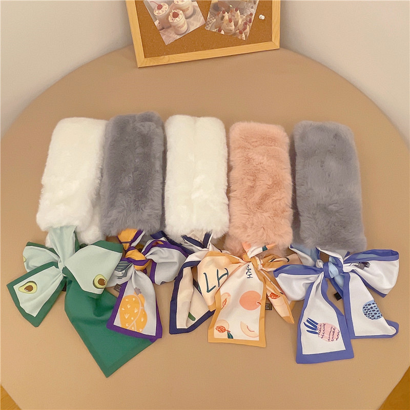 Woman Others Apparel plush neck female winter thick warm collar imitation hare hair shawl
Woman Others Apparel plush neck female winter thick warm collar imitation hare hair shawl