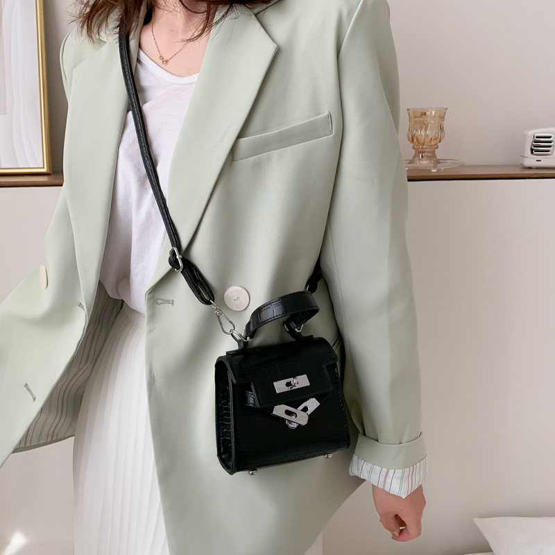 Designer- Crocodile Pattern Mini Luxury Shoulder Flap Bags Fashion Ladies Purses And Handbags Womens Leather Female Cross Body Bag
Designer- Crocodile Pattern Mini Luxury Shoulder Flap Bags Fashion Ladies Purses And Handbags Womens Leather Female Cross Body Bag