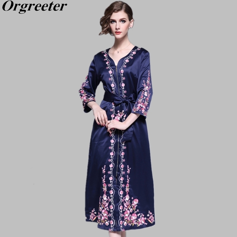 Top Quality V-neck Front Zippers Flower Embroidery Woman Dress Vintage Ethnic Loose Bow tie up Summer 210525, Navy blue
Top Quality V-neck Front Zippers Flower Embroidery Woman Dress Vintage Ethnic Loose Bow tie up Summer 210525, Navy blue