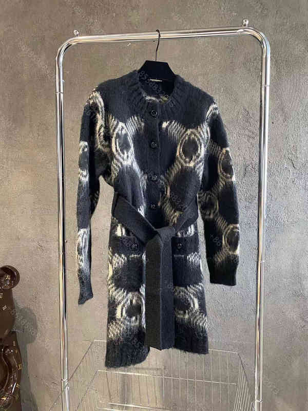22FW women sweater dress fashion sweaters cardigan trench coat for fall and winter mohair mid-length tops christmas logo brand tech fleece w, Black;gray
22FW women sweater dress fashion sweaters cardigan trench coat for fall and winter mohair mid-length tops christmas logo brand tech fleece w, Black;gray