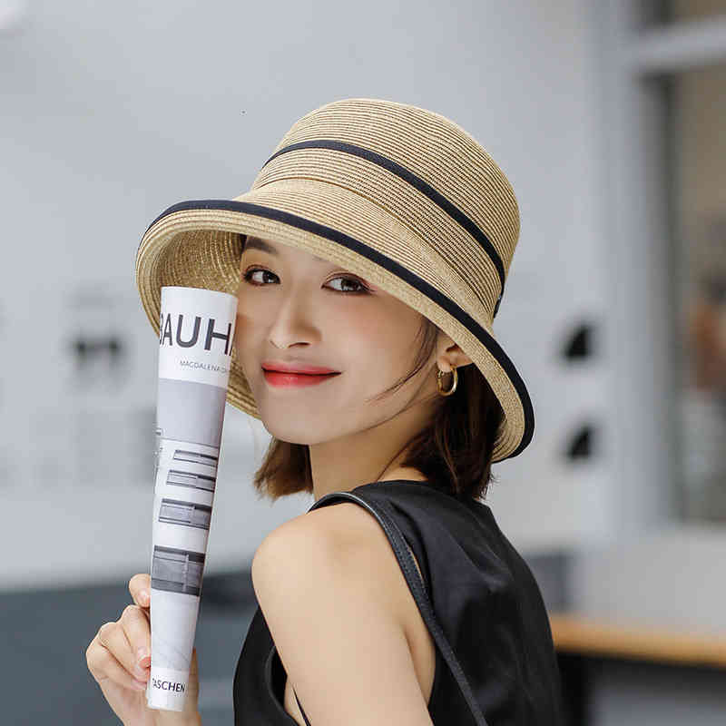 2021 Straw Hat Women's Summer Sun Shading and Sunscreen Fashion Fresh Net Red Hepburn Wind Beach Woven