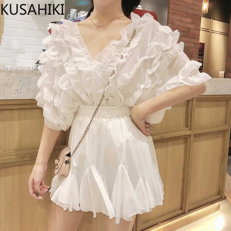 KUSAHIKI Spring Women 2Piece Sets Chiffon Ruffle V-neck Short Sleeve Blouse + High Waist A-line Mini Skirt Outfit 6F325 210602
KUSAHIKI Spring Women 2Piece Sets Chiffon Ruffle V-neck Short Sleeve Blouse + High Waist A-line Mini Skirt Outfit 6F325 210602