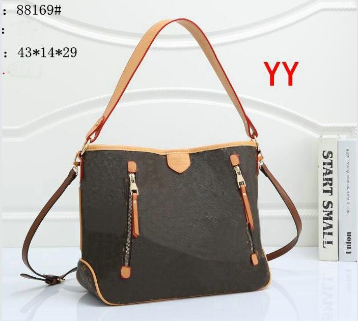 Fashion new ladies shoulder bag big-name designer high-quality pu leather classic handbag men's messenger female handbags 88169#
Fashion new ladies shoulder bag big-name designer high-quality pu leather classic handbag men's messenger female handbags 88169#