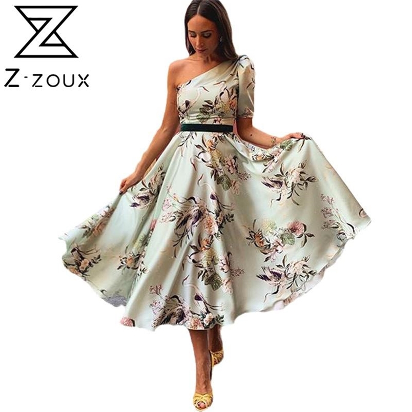 Women Dress Diagonal Collar Printed Bohemia Sexy Long Print Floral Maxi es Plus Size Beach es 210513