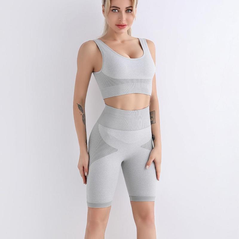 Yoga Outfit Two Piece Set Women High Waist Seamless Gym Clothing Female Clothes Leggings Sport Crop Top Fitness Suit
Yoga Outfit Two Piece Set Women High Waist Seamless Gym Clothing Female Clothes Leggings Sport Crop Top Fitness Suit