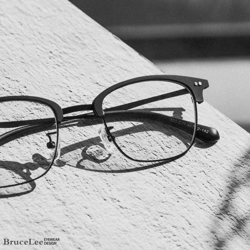 Fashion Sunglasses Frames High Quality Trendy Sense Of Technology Gray Metal Half-frame Glasses Frame Man Flat Mirror Square Can Be Equipped
Fashion Sunglasses Frames High Quality Trendy Sense Of Technology Gray Metal Half-frame Glasses Frame Man Flat Mirror Square Can Be Equipped