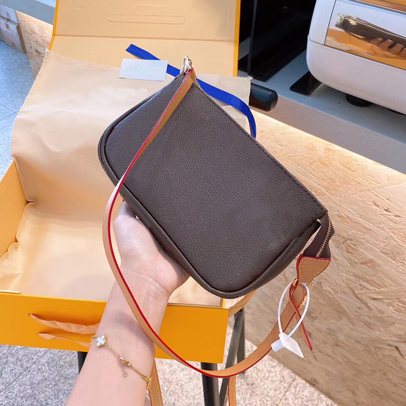 5A+ plaid flower Leather Shoulder Bag pochette crossbody clutch purse Women Luxury Designers Bags 2021 fashion small handbag imitatio
5A+ plaid flower Leather Shoulder Bag pochette crossbody clutch purse Women Luxury Designers Bags 2021 fashion small handbag imitatio