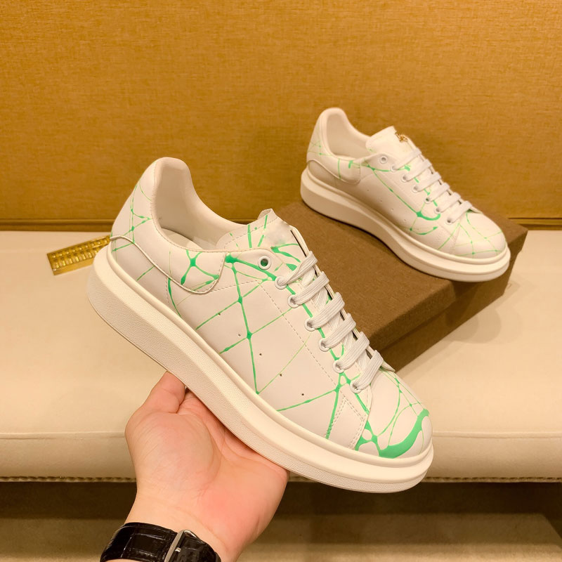 Men's graffiti flat bottom casual shoes suede shining enthusiast designer leather sports Classic women's white D outdoor size 38-46
Men's graffiti flat bottom casual shoes suede shining enthusiast designer leather sports Classic women's white D outdoor size 38-46
