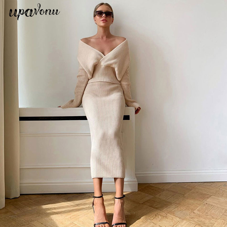 Free Sexy V-Neck Sweater & Skirt Knitted Two Piece Set Women Split Wrapped Cropped Top Autumn Suits 210524