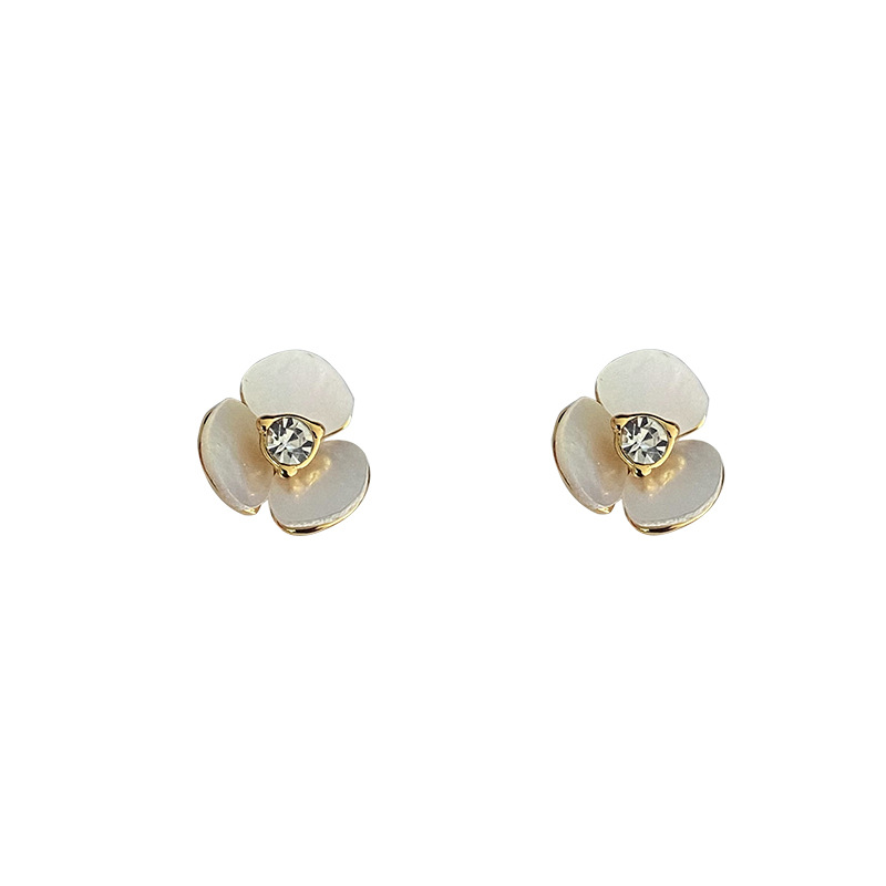 Light luxury niche wild clover Stud mOTHERofpearl earrings peach heart design ladies jewelry party gift