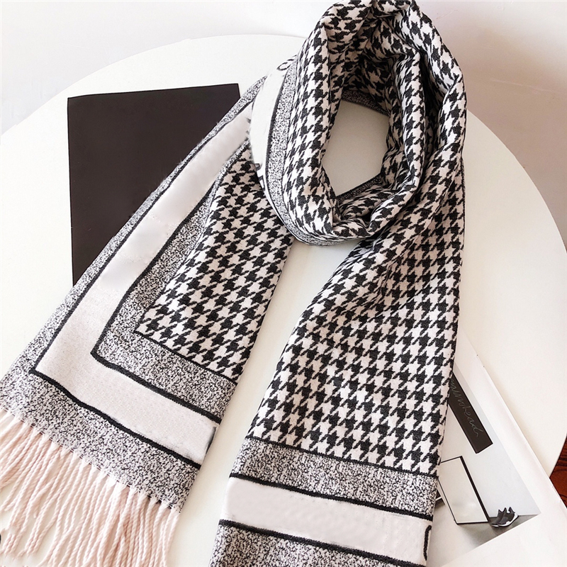 Fashion Brand Classic Black and White Lattice Plaid Scarf for Women Women's Scarves Shawl With Gift Box 71023E
Fashion Brand Classic Black and White Lattice Plaid Scarf for Women Women's Scarves Shawl With Gift Box 71023E