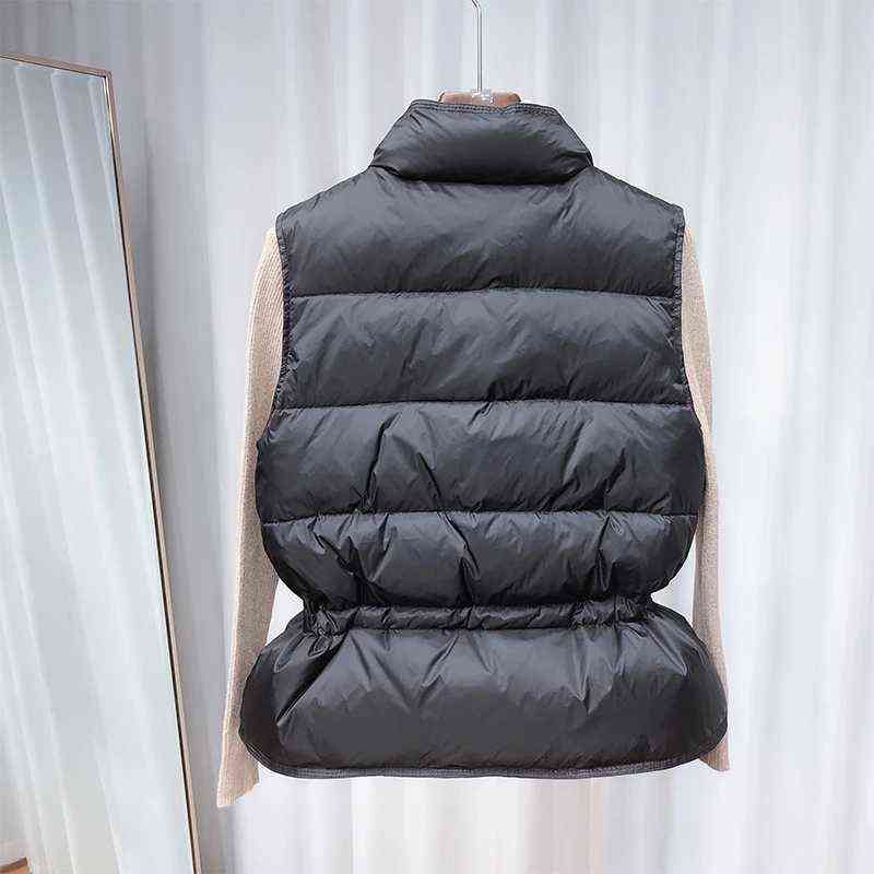 Winter Down Vest Women Short Sleeveless Vest Jacket Lightweight Body Warmer Waistcoat Female White Gilets Windbreaker Down Coat 211105