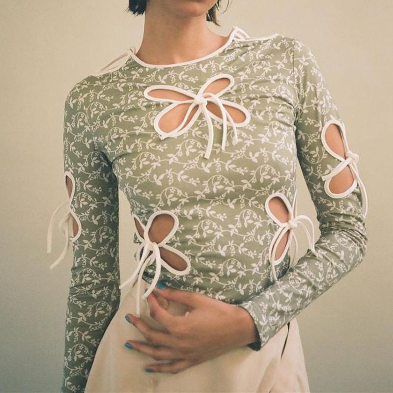 Women's T-Shirt Vintage Butterfly Hollow Out Bandage Long Sleeve T-shirts Streetwear 90s Print O-neck Green Tops Fashion Outfits, White
Women's T-Shirt Vintage Butterfly Hollow Out Bandage Long Sleeve T-shirts Streetwear 90s Print O-neck Green Tops Fashion Outfits, White