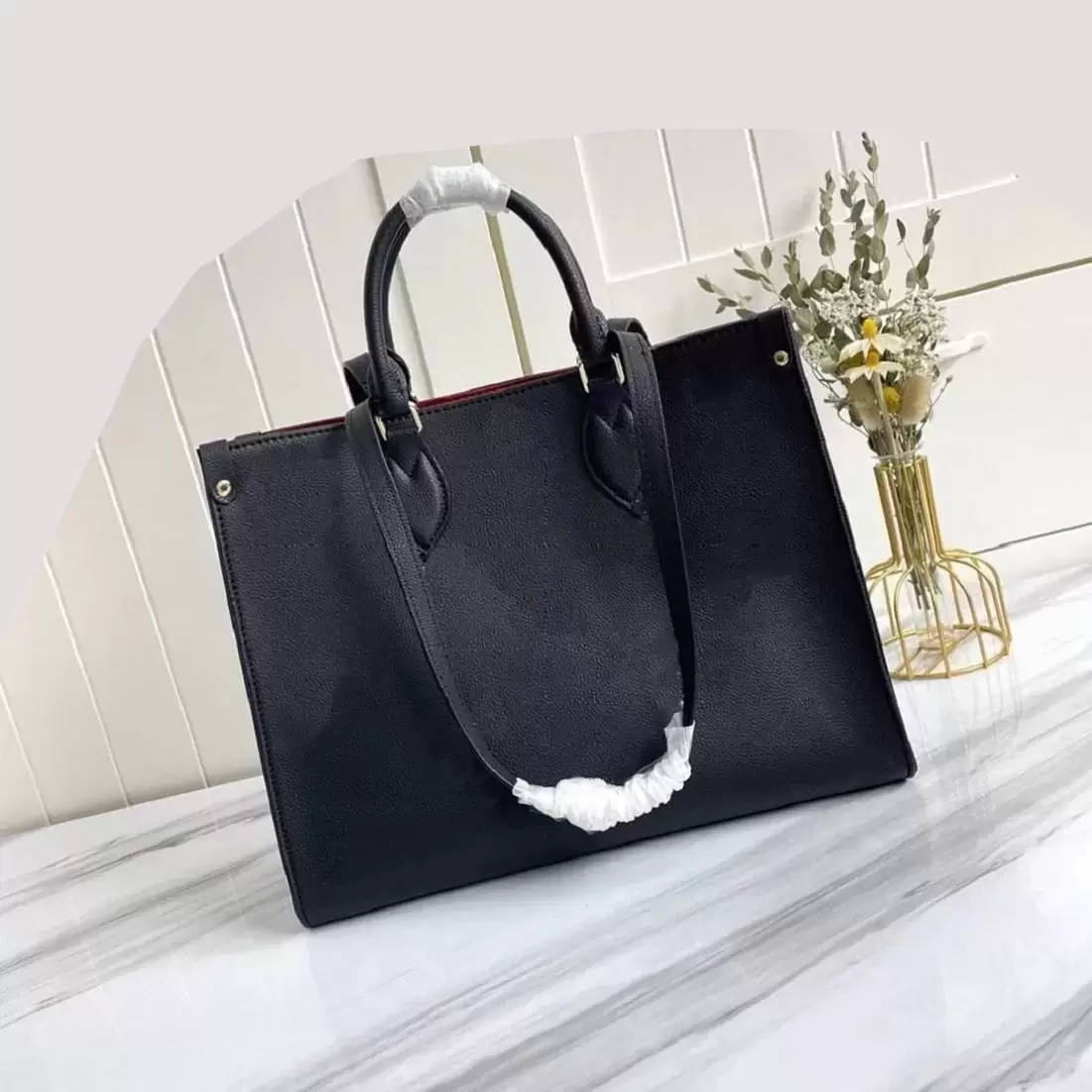 Designers on thego bag Luxury bags handbags M45321 High Quality Ladies Chain Shoulder Patent Leather Diamond Luxurys EveningBags Cross bodyBag, Black
Designers on thego bag Luxury bags handbags M45321 High Quality Ladies Chain Shoulder Patent Leather Diamond Luxurys EveningBags Cross bodyBag, Black