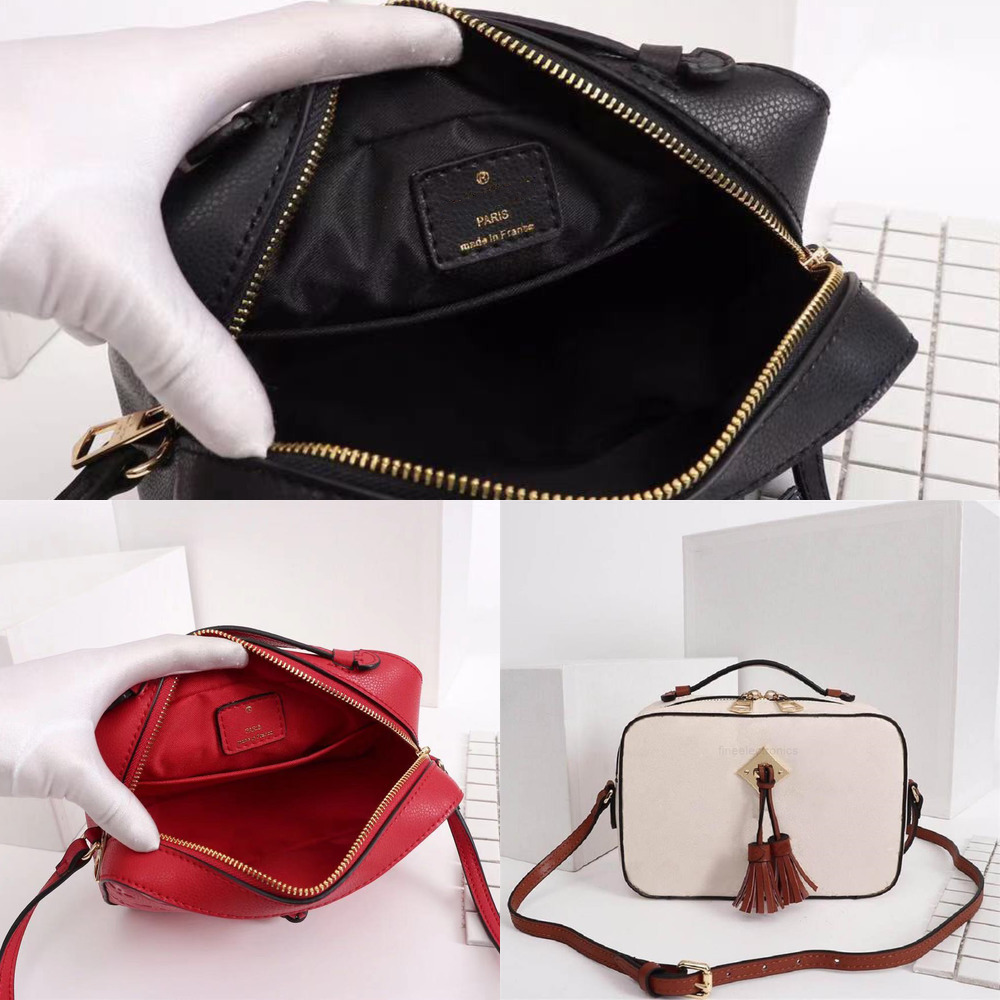 quality luxury designer shoulder bags classic leather High handbag ladies embossed fashion bag P1111-6
quality luxury designer shoulder bags classic leather High handbag ladies embossed fashion bag P1111-6