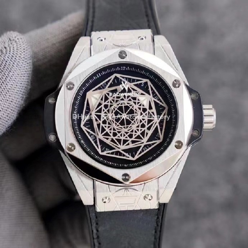 Men fusion classic luxury watches unique design octagonal polishing hollow-out luminous pointer automatic mechanical watch black and white dial folding clasp 45mm, Strap buckle
Men fusion classic luxury watches unique design octagonal polishing hollow-out luminous pointer automatic mechanical watch black and white dial folding clasp 45mm, Strap buckle
