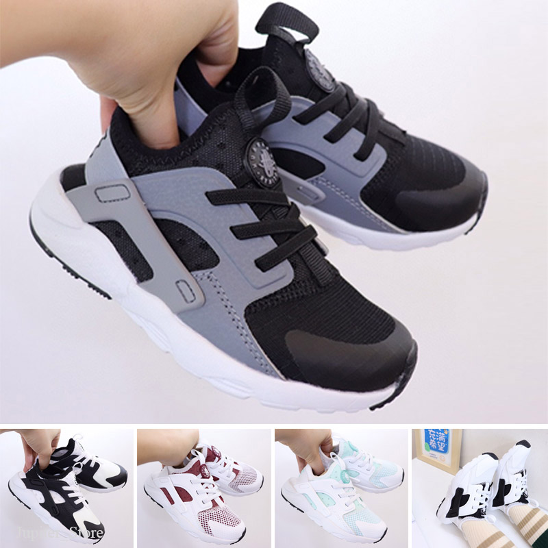 Huarache Ultra 4.0 Running Shoes for kids sole Triple White Black Huraches Sports Sneakers Harache Mens Designers 22-35, Color 1
Huarache Ultra 4.0 Running Shoes for kids sole Triple White Black Huraches Sports Sneakers Harache Mens Designers 22-35, Color 1