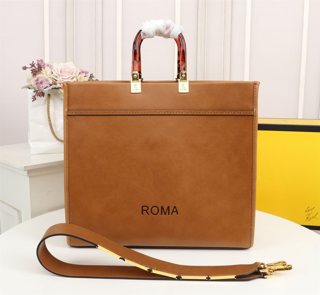 Wholesale designers tote bag Luxurys Designer handbags Leather crossbody shoulder bags large capacity handbag Metal letter strap Rome 008
Wholesale designers tote bag Luxurys Designer handbags Leather crossbody shoulder bags large capacity handbag Metal letter strap Rome 008