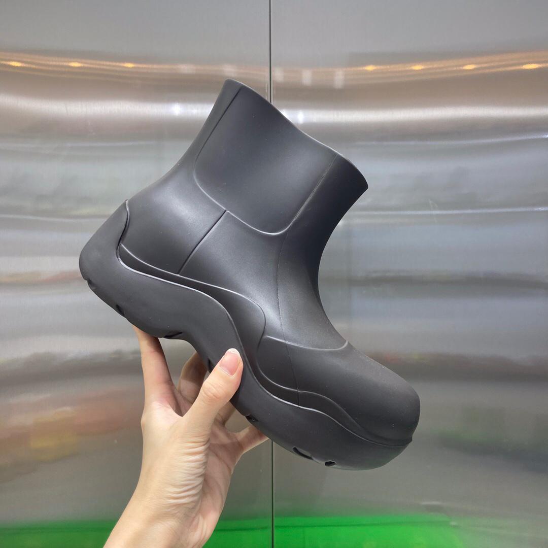women boots PUDDLE TIRE Bottega BOUNCE wool Storm Leather Real leather shoes crystal outdoor martin chaussures de designer Platform
women boots PUDDLE TIRE Bottega BOUNCE wool Storm Leather Real leather shoes crystal outdoor martin chaussures de designer Platform