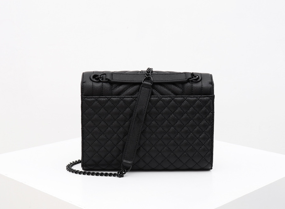 Handbags Women Luxurys Designers Genuine leather bag with letters woman messenger bags Wholesale shoulder handbag, Black black chain
Handbags Women Luxurys Designers Genuine leather bag with letters woman messenger bags Wholesale shoulder handbag, Black black chain