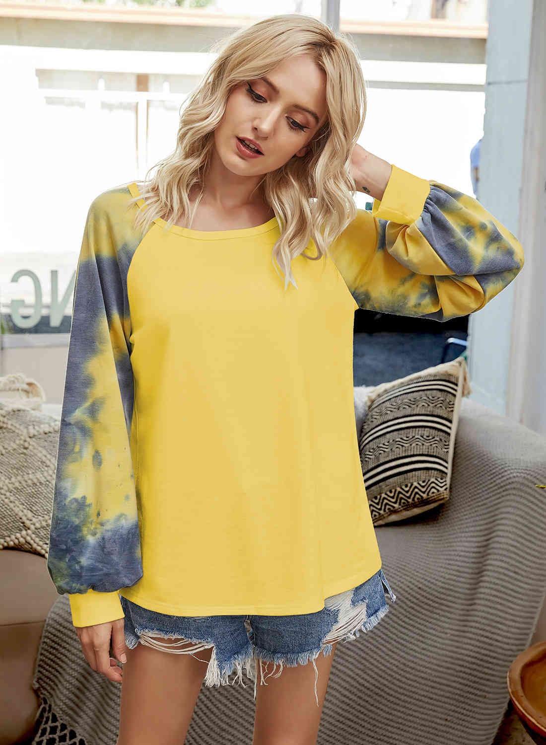 Autumn Women's opard Crewneck Printed Solid Color Cotton T-shirt Fashion Loose Casual Bottom Top Thin Lady Pullover 210522