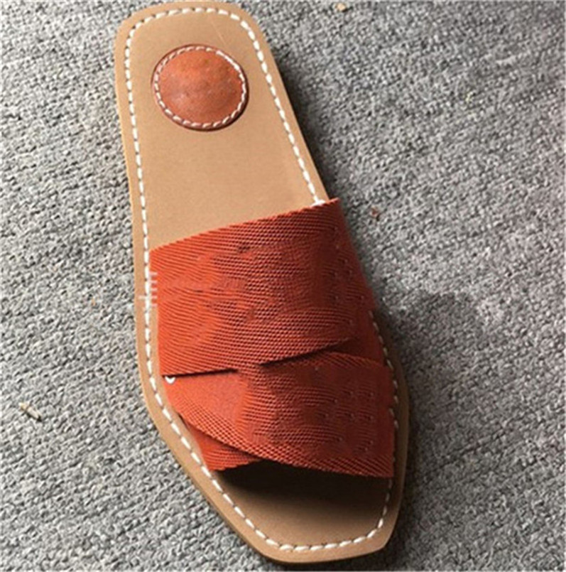2T21 Women Slippers Embroidered Cotton Platform Flip Flop Letter Canvas Flat Mules Lady Designer Sandals Summer Stylist Shoes Printed Slipper