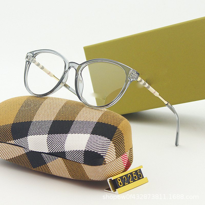 Personalized irregular transparent frame anti blue light flat lens female Korean plain face retro can be equipped with myopia optical frame, White;black
Personalized irregular transparent frame anti blue light flat lens female Korean plain face retro can be equipped with myopia optical frame, White;black
