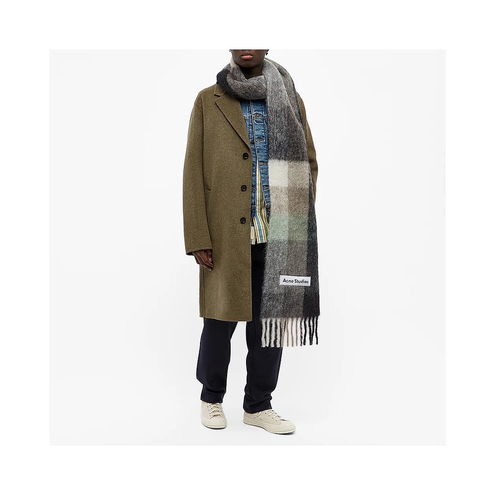 Hong Kong direct mail acne studios color blocking tassel scarf ca0084 XYM L6GI, Blue;gray
Hong Kong direct mail acne studios color blocking tassel scarf ca0084 XYM L6GI, Blue;gray