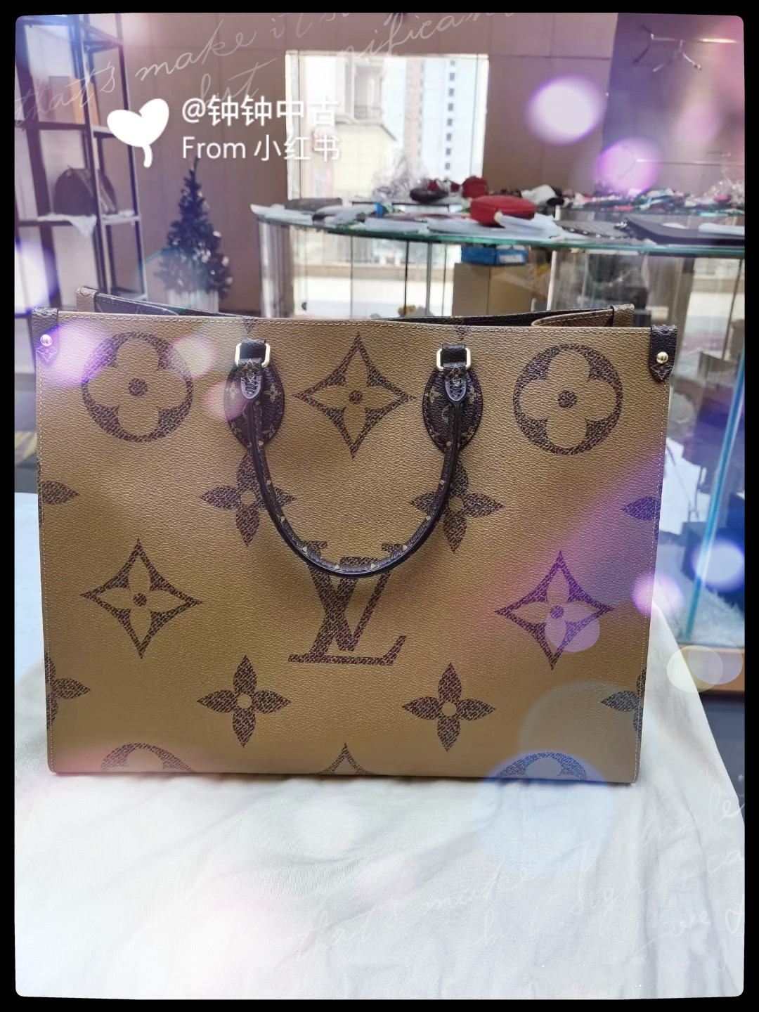 lv LOUIS BAG VITTON Designers Wallet Fashion ONTHEGO Designer Handbag Women Leather Shoulder Bags High Quality Messenger Bag, Red;black
lv LOUIS BAG VITTON Designers Wallet Fashion ONTHEGO Designer Handbag Women Leather Shoulder Bags High Quality Messenger Bag, Red;black