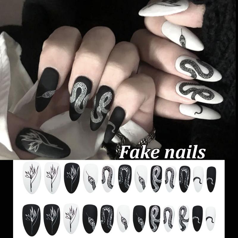 False Nails 24pcs/set Punk Snake Pattern Black White Matte Long Stiletto Fake Artificial Full Nail Tips Manicure Tools, Red;gold 
False Nails 24pcs/set Punk Snake Pattern Black White Matte Long Stiletto Fake Artificial Full Nail Tips Manicure Tools, Red;gold