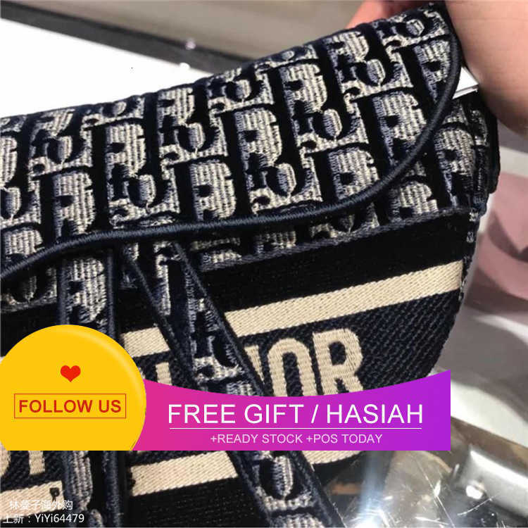 Meiling Blue Printed Embroidery Oblique Saddle Bag Portable Shoulder Women's Handbag
Meiling Blue Printed Embroidery Oblique Saddle Bag Portable Shoulder Women's Handbag